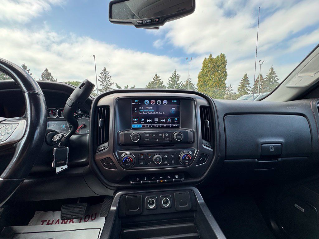 Used 2019 GMC Sierra 2500 SLT w/ All Terrain HD Package AWD/4WD image 30