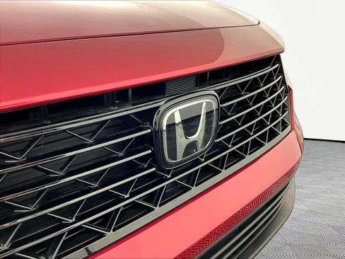 Used 2025 Honda Accord Sport image 31