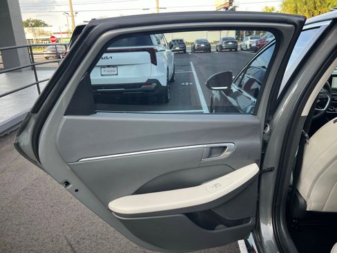 Used 2023 Hyundai Sonata SEL w/ Convenience Package image 42