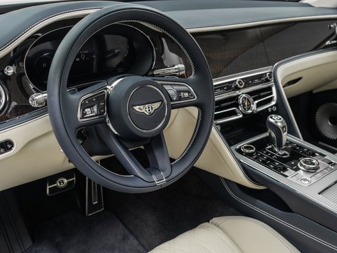 Used 2026 Bentley Flying Spur Plug-In Hybrid AWD/4WD image 13