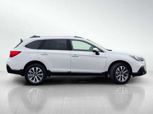 Used 2018 Subaru Outback 3.6R Touring w/ Popular Package #3 image 3