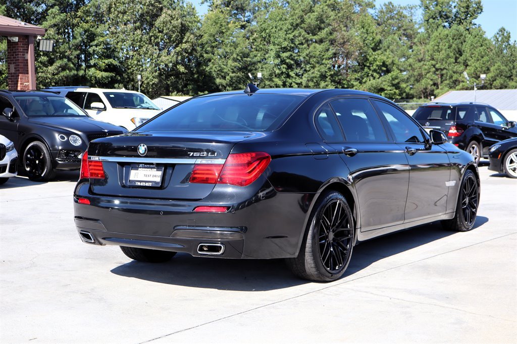 Used 2015 BMW 750Li RWD image 7