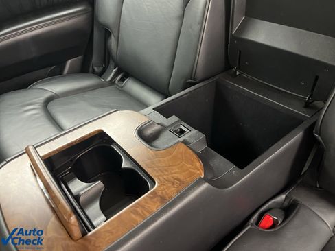 Used 2024 Nissan Armada SL w/ Captain's Chairs Package image 26