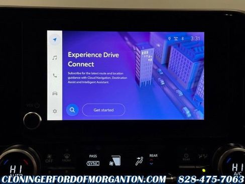 Used 2023 Toyota Highlander LE image 25