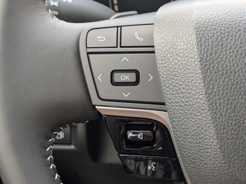 New 2026 Toyota Camry SE FWD image 25