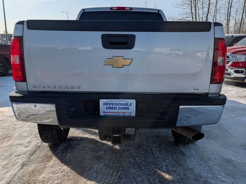 Used 2011 Chevrolet Silverado 2500 LT image 12