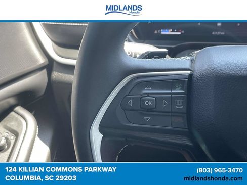 Used 2024 Jeep Grand Cherokee Laredo RWD image 20