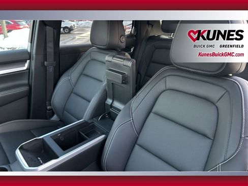 New 2026 GMC Terrain Elevation w/ Elevation Premium Package image 18