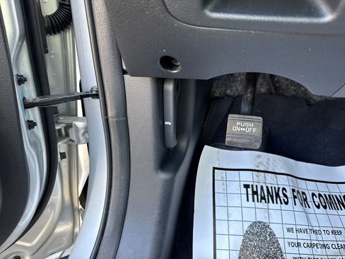 Used 2017 Hyundai Santa Fe Sport w/ 2.4L Tech Package 04 image 33