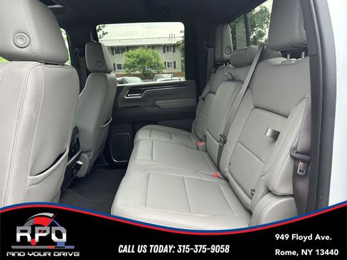 Used 2024 Chevrolet Silverado 2500 LTZ w/ LTZ Convenience Package AWD/4WD image 25