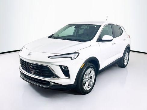 Used 2025 Buick Encore GX Preferred image 3