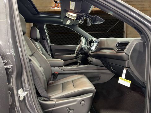 Used 2025 Dodge Durango R/T image 16