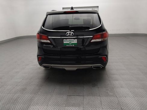 Used 2019 Hyundai Santa Fe XL SE FWD image 7