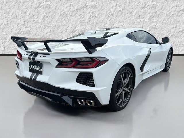 Used 2022 Chevrolet Corvette Stingray Premium Cpe w/ Z51 Performance Package RWD image 3