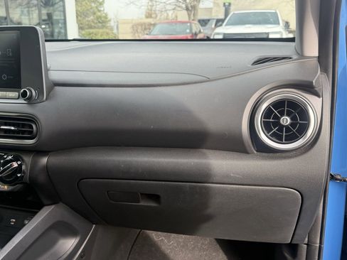 Used 2022 Hyundai Kona SEL image 23