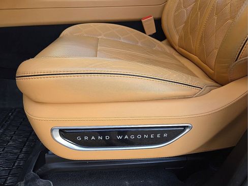 Used 2023 Jeep Grand Wagoneer Series III w/ Rear Seat Video Group 1 image 24