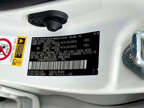 Used 2019 Toyota Highlander Limited Platinum image 36