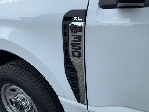 New 2025 Ford F350 XL w/ XL Chrome Package image 11