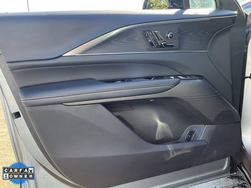 Used 2024 Cadillac Lyriq Sport image 22