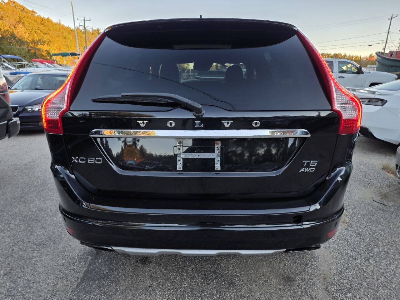 Used 2016 Volvo XC60 T5 Platinum AWD/4WD image 11