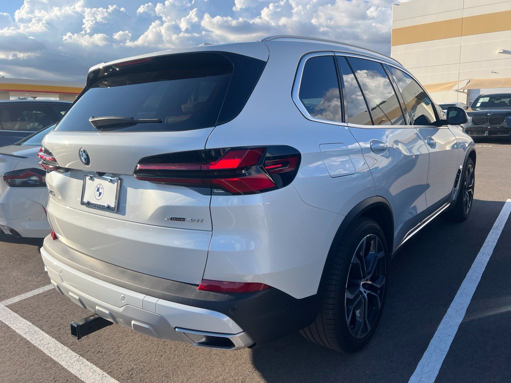 Certified 2024 BMW X5 xDrive40i w/ Premium Package AWD/4WD image 13