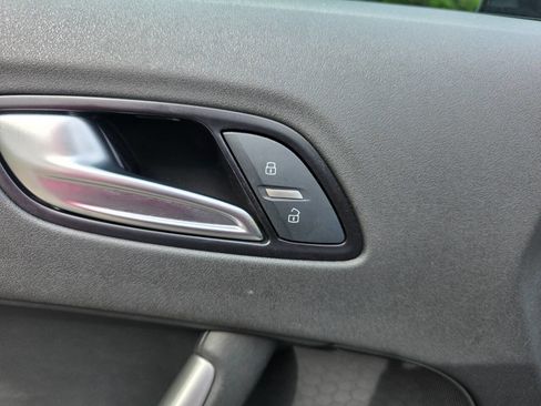 Used 2012 Audi TT 2.0T Prestige image 10