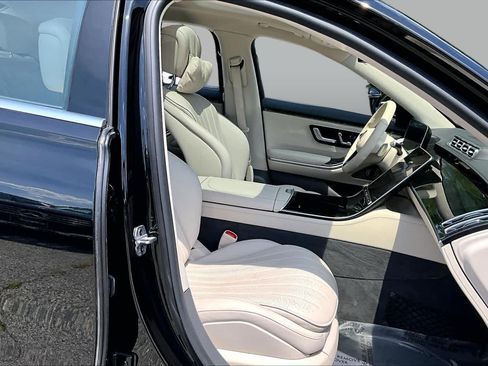 Used 2023 Mercedes-Benz S 580 4MATIC Sedan image 8