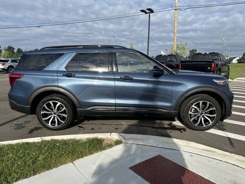 Used 2020 Ford Explorer ST w/ Premium Technology Package AWD/4WD image 6