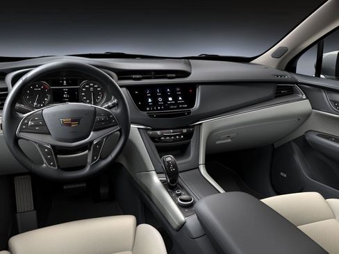 New 2025 Cadillac XT5 Premium Luxury w/ LPO, Floor Liner Package image 45