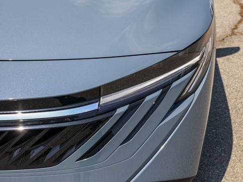 New 2026 Nissan Sentra SV FWD image 10