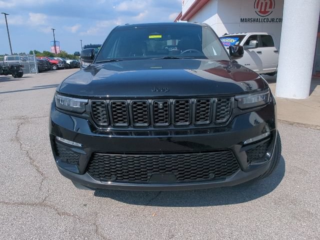 Used 2024 Jeep Grand Cherokee Limited w/ Luxury Tech Group II AWD/4WD image 4