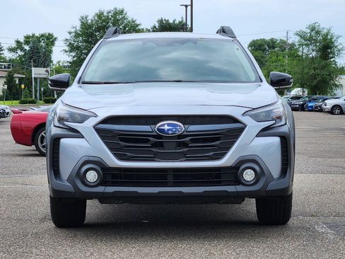 Used 2024 Subaru Outback Premium AWD/4WD image 5