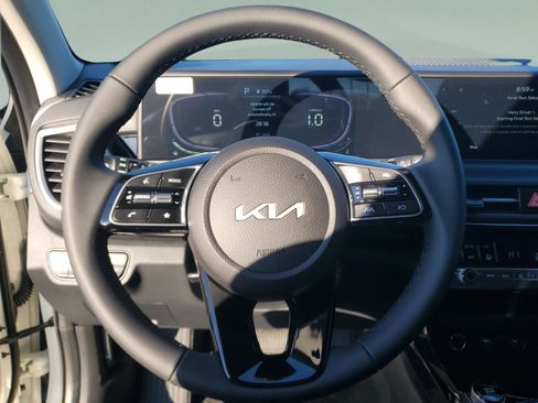 New 2026 Kia Seltos S image 21