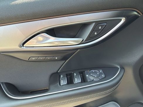 Used 2025 Buick Envision Sport Touring AWD/4WD image 15