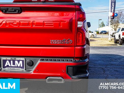 Used 2024 Chevrolet Silverado 1500 High Country w/ Technology Package image 17