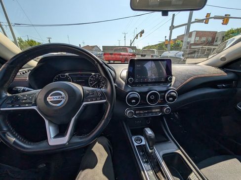 Used 2021 Nissan Sentra SR FWD image 21