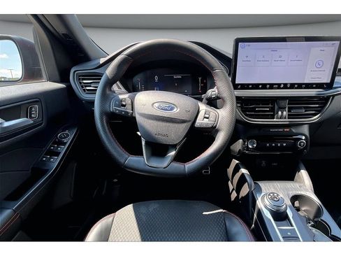 Used 2023 Ford Escape ST-Line w/ Tech Pack #1 AWD/4WD image 7