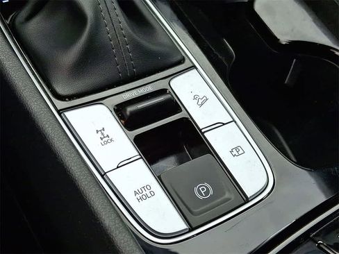 Used 2022 Hyundai Santa Cruz SEL image 24