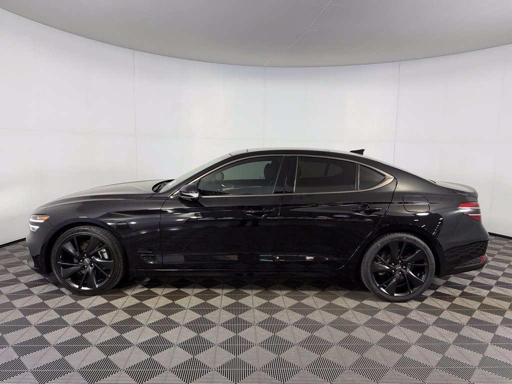 Used 2023 Genesis G70 2.0T w/ Sport Prestige Package RWD image 10