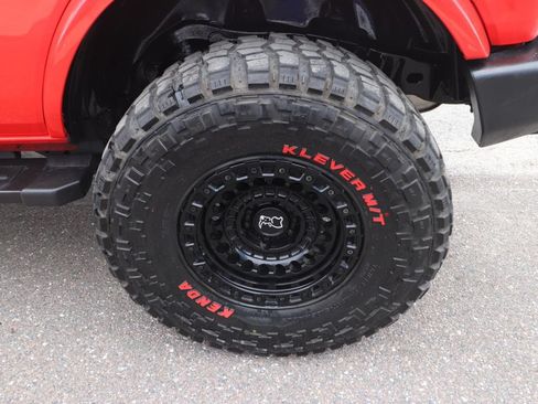 Used 2023 Ford Bronco Outer Banks AWD/4WD image 14