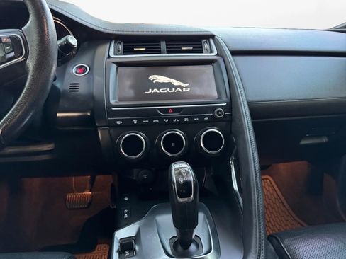 Used 2019 Jaguar E-PACE S image 18