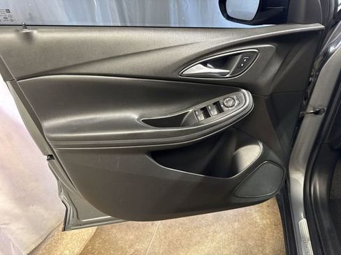 Used 2021 Buick Encore GX Preferred w/ Cold Weather Comfort Package FWD image 21