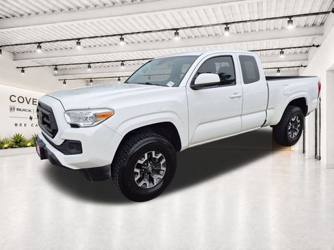 Used 2023 Toyota Tacoma SR w/ SR Convenience Package RWD image 4