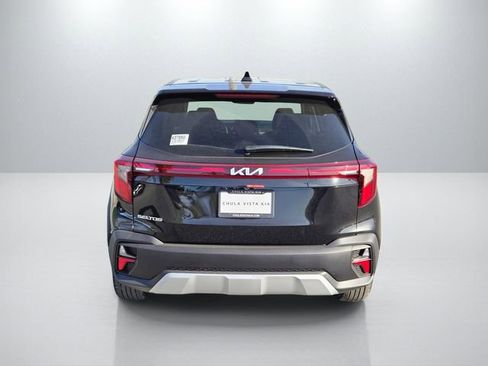 New 2026 Kia Seltos LX FWD image 7