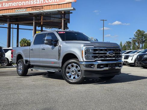 Used 2023 Ford F250 Lariat w/ Chrome Package image 2