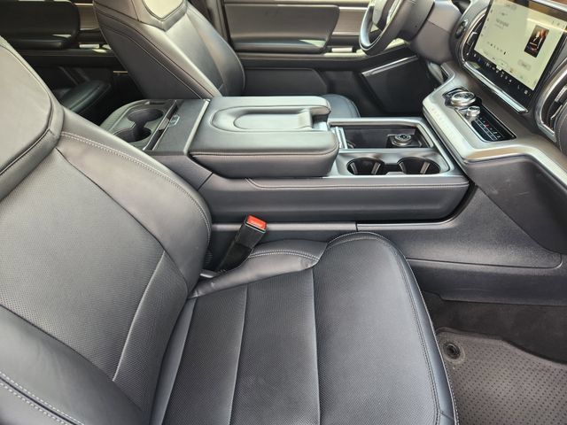 Used 2025 Ford Expedition Max Platinum AWD/4WD image 20