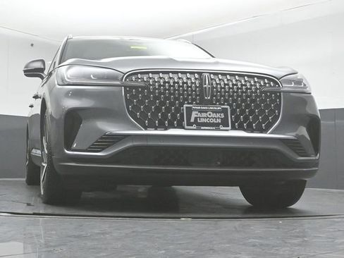 Used 2025 Lincoln Aviator Reserve w/ Equipment Group 201A image 37