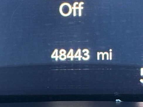 Used 2025 Chrysler Pacifica Select image 42