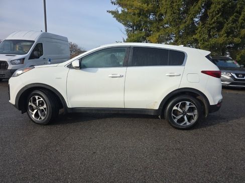 Used 2021 Kia Sportage LX image 8