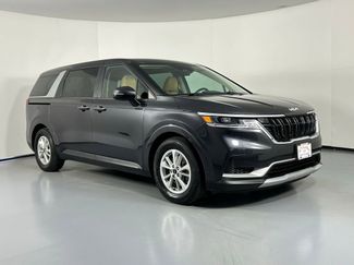 Used 2022 Kia Carnival LX video 1